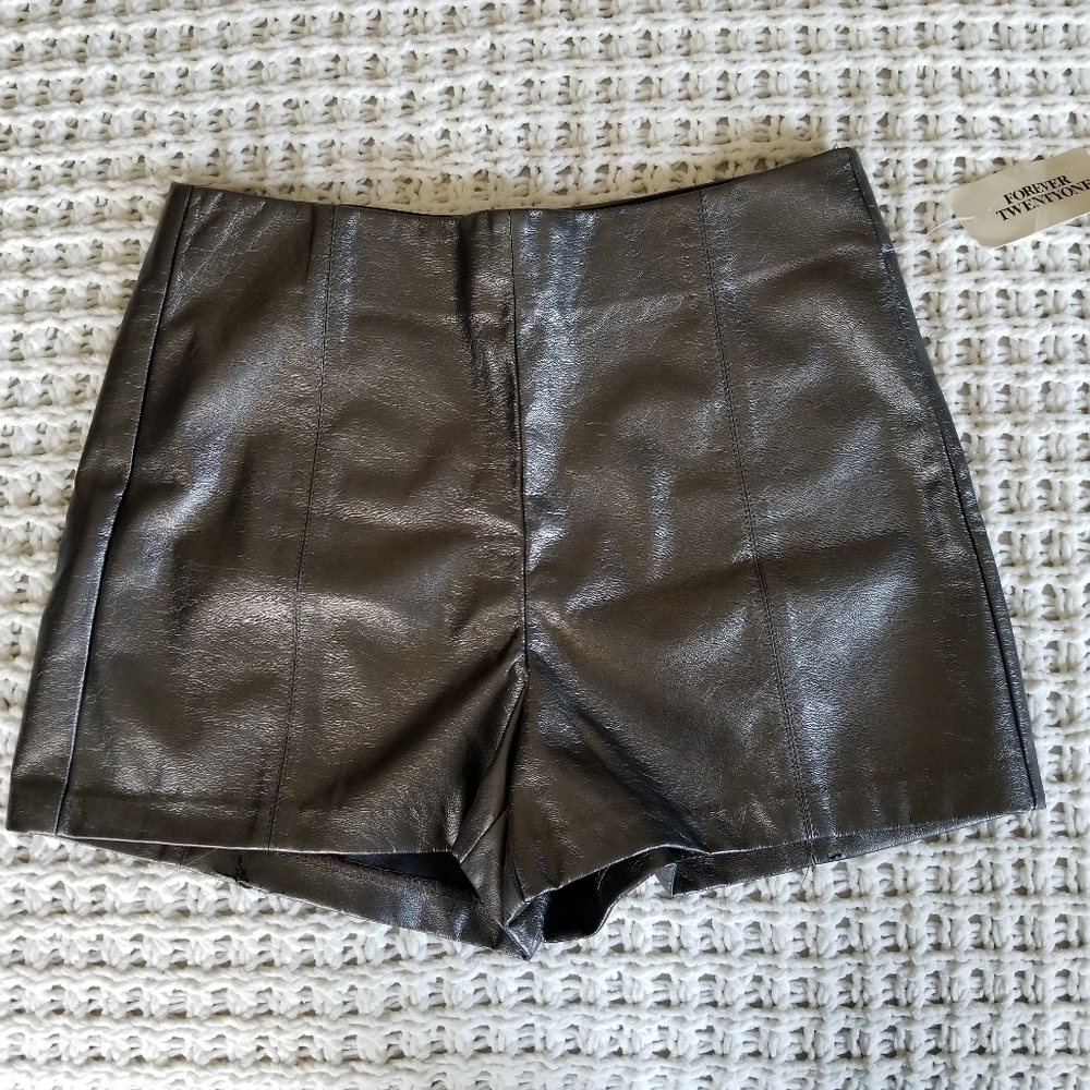 Forever 21 Short